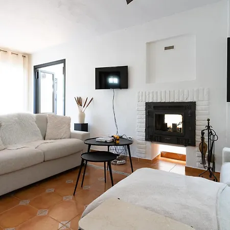 Cosy Near