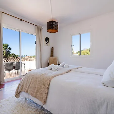 Prázdninový dům Cosy Near